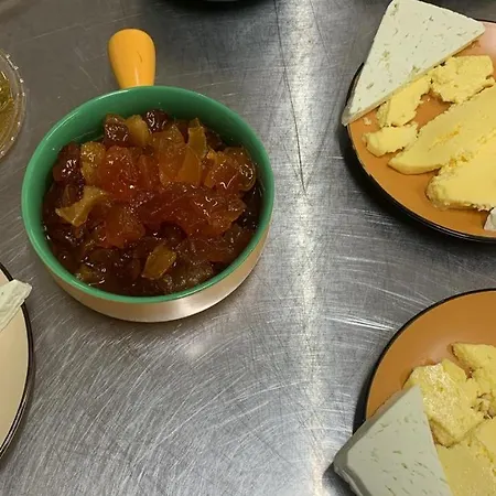 Alojamento de Turismo Selvagem Lugina E Shengjergjit ,bujtinat