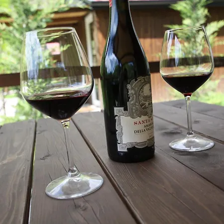 Lugina E Shengjergjit ,bujtinat Alojamento de Turismo Selvagem