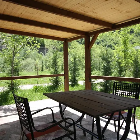 Alojamento de Turismo Selvagem Lugina E Shengjergjit ,bujtinat Tirana