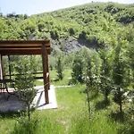 Lodge Lugina E Shengjergjit ,bujtinat