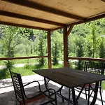 Orman Evi Lugina E Shengjergjit ,bujtinat Tiran