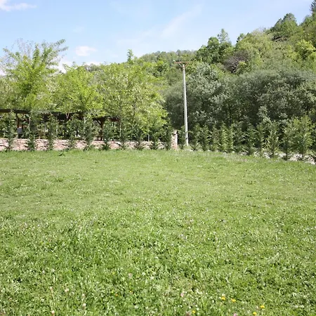 Lodge Lugina E Shengjergjit ,bujtinat Tirana