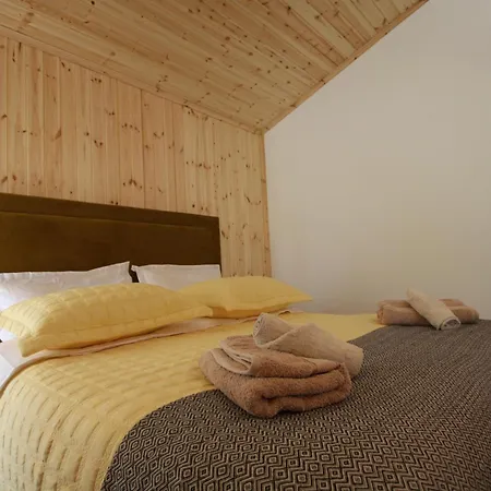 Lugina E Shengjergjit ,bujtinat Orman Evi *