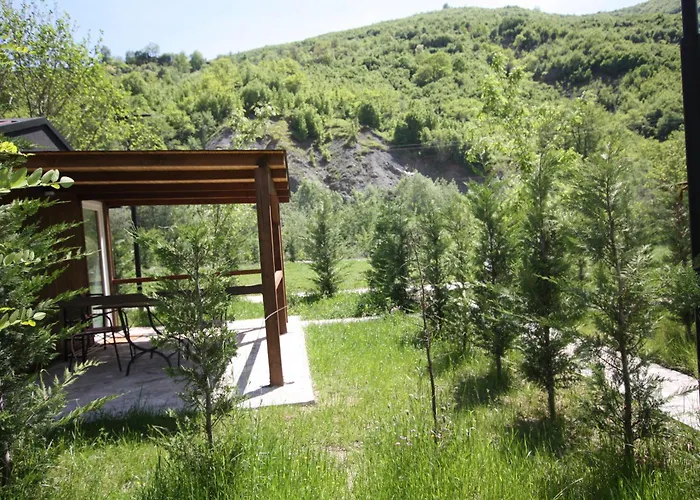 بيت خشبي Lugina E Shengjergjit ,bujtinat